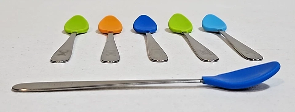 NUK Lote de 8 cucharas bebé de colores surtidos punta suave mordida acero inoxidable Foto 3 de 4