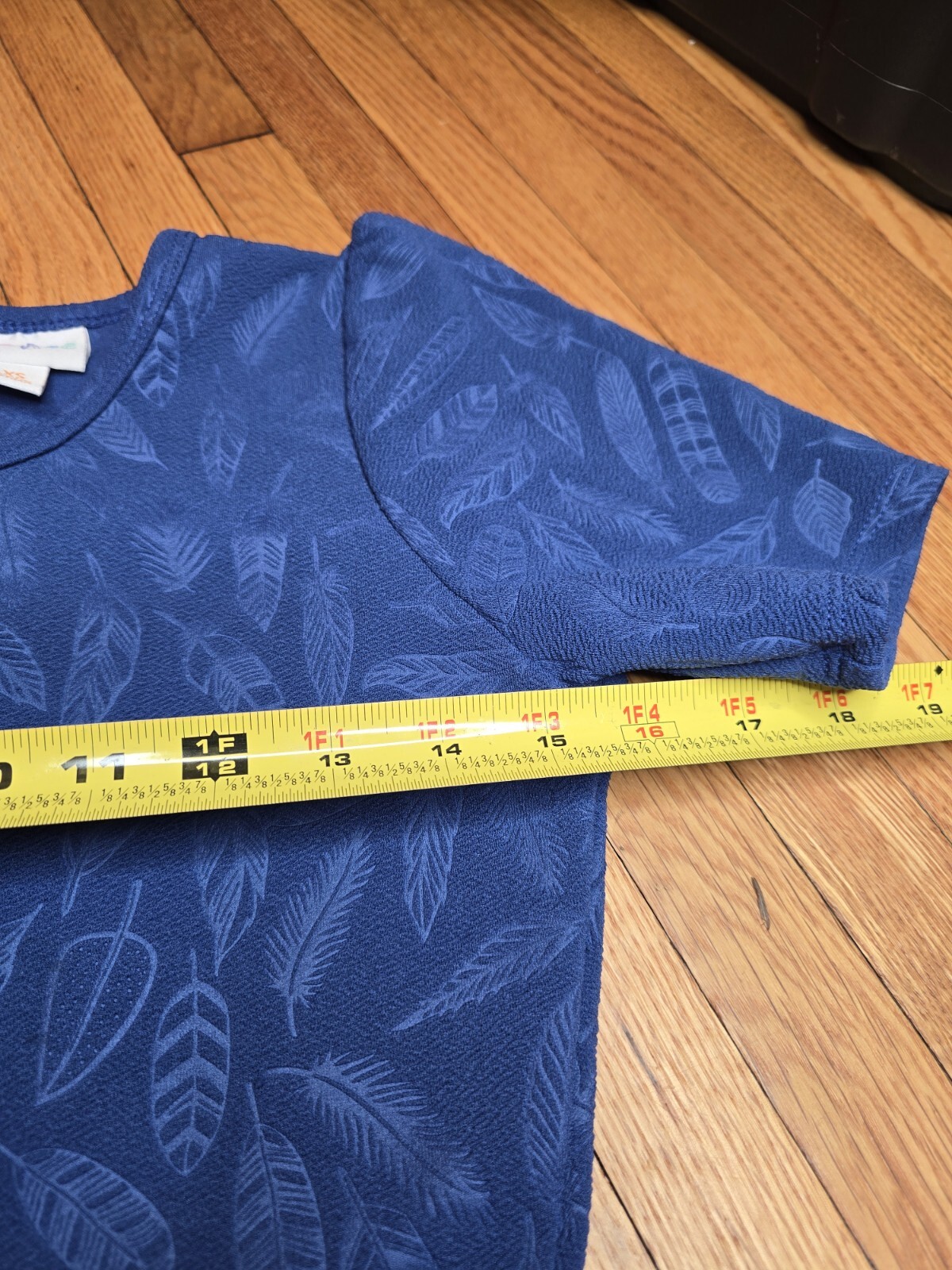 LULAROE Solid Blue Feather Embossed Textured Stre… - image 13