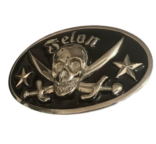 Totenkopf Unisex Gürtelschnalle von Felon Clothing, silber & schwarz, Deadstock - Bild 2 von 3
