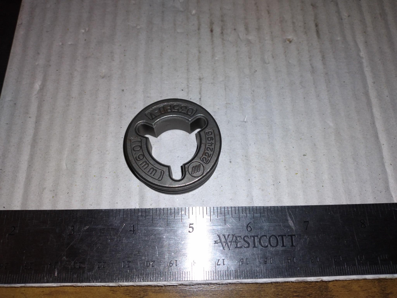 MILLER ELECTRIC  WELDING ROLL DRIVE 222496  035PD-V 0.9MM LOT OF 4