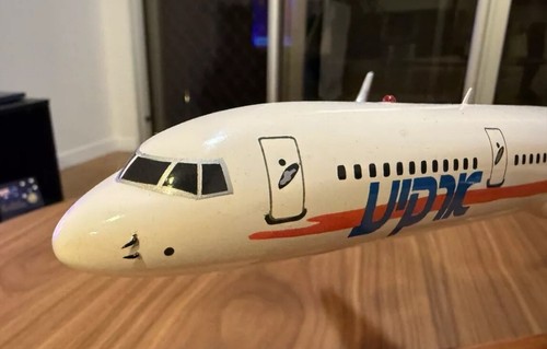 Arkia 757-300 1/126 Wood model Highly detailed Free Postage - Picture 3 of 10