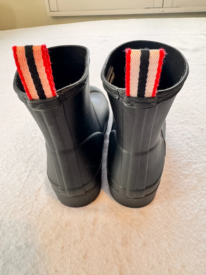 Botas de lluvia cortas Hunter® para mujer 5 M originales Play Boot en negro Foto 4 de 4