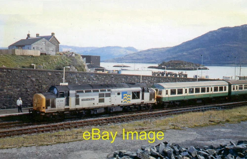 Photo 6x4 Kyle of Lochalsh station, 1992 View eastwards, up Loch Alsh tow c1992