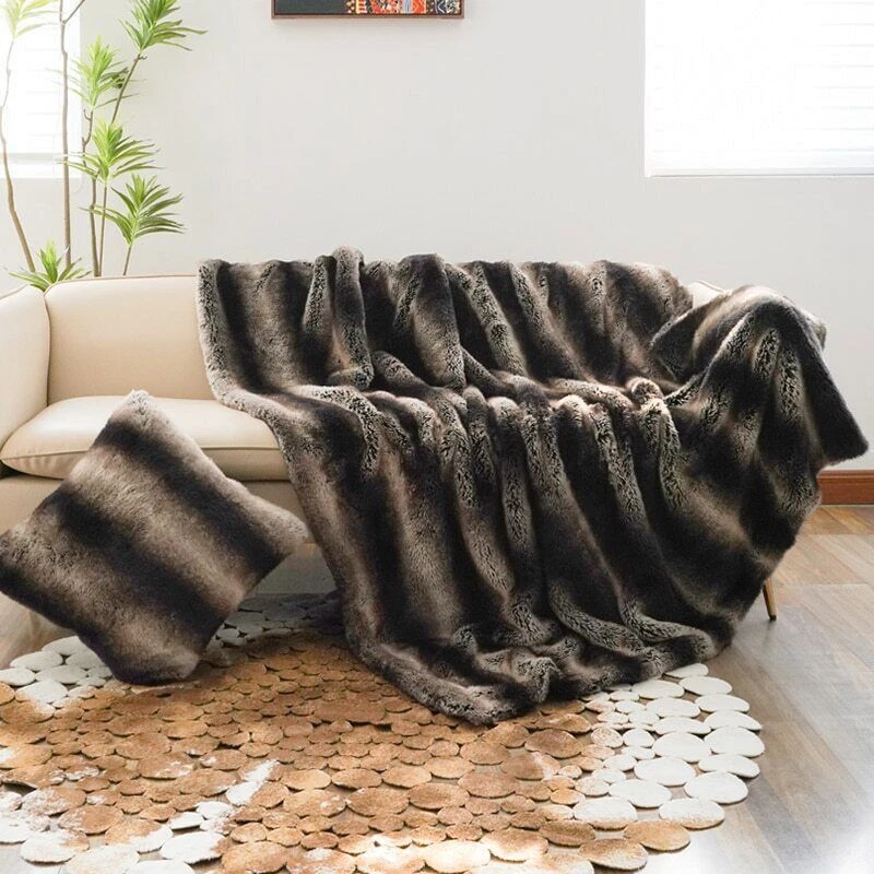 Faux Fur Very Warm Throw Blanket Fluffy Winter Sofa Blanket Bed Plaid  Bedspread | eBay