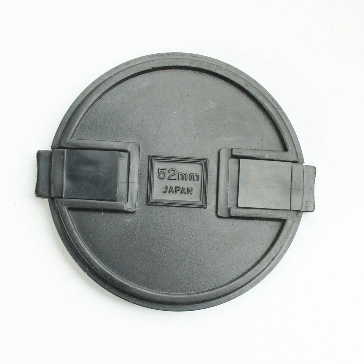 TAMRON キャップ 52mm【43Y Tamron 52mm - Black/Silver Plastic Snap-On Front Lens Cap - Japan