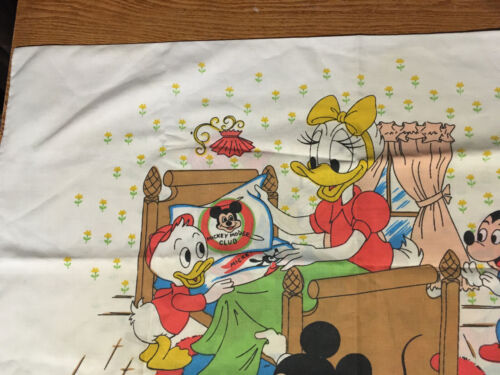 FUNDA DE ALMOHADA MICKEY MOUSE CLUB AÑOS 70 DISNEY DOBLE CARA 31" X 20" / MAL CAMINO052 - Imagen 2 de 18
