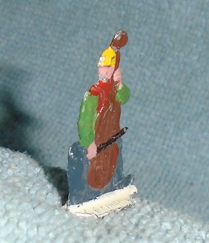 Vintage Heinrichsen German Flat Lead "Man Playing A Cello" Near Mint Free Ship. - Picture 7 of 13