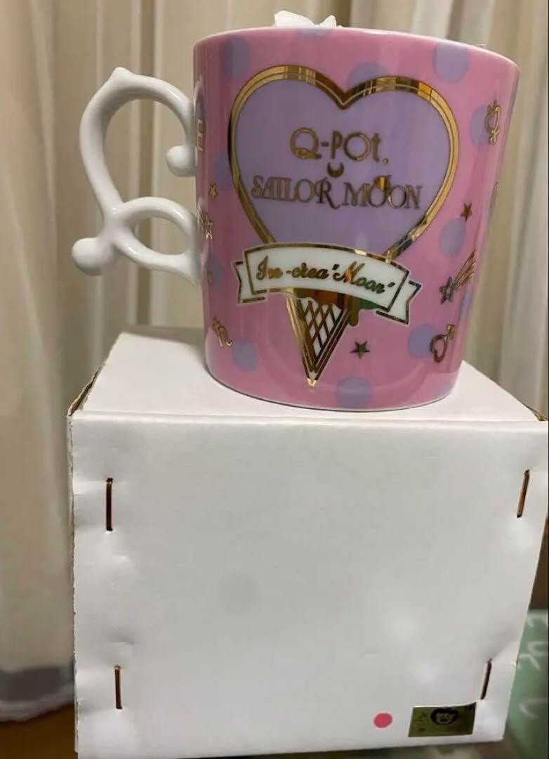 Q-POT Café attracts guests with their new Sailor Moon themed menu