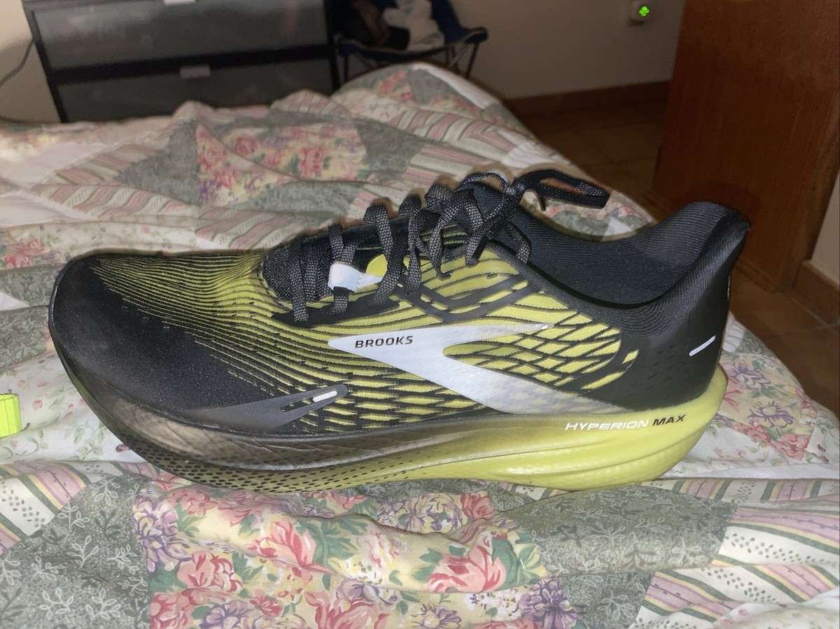 Size 13 - Brooks Hyperion Max Low Black Blazing Yellow | eBay display picture 2