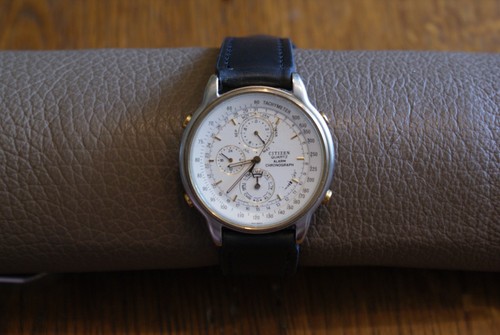 + CITIZEN + Herren-Chronograph + läuft + Batterie neu +