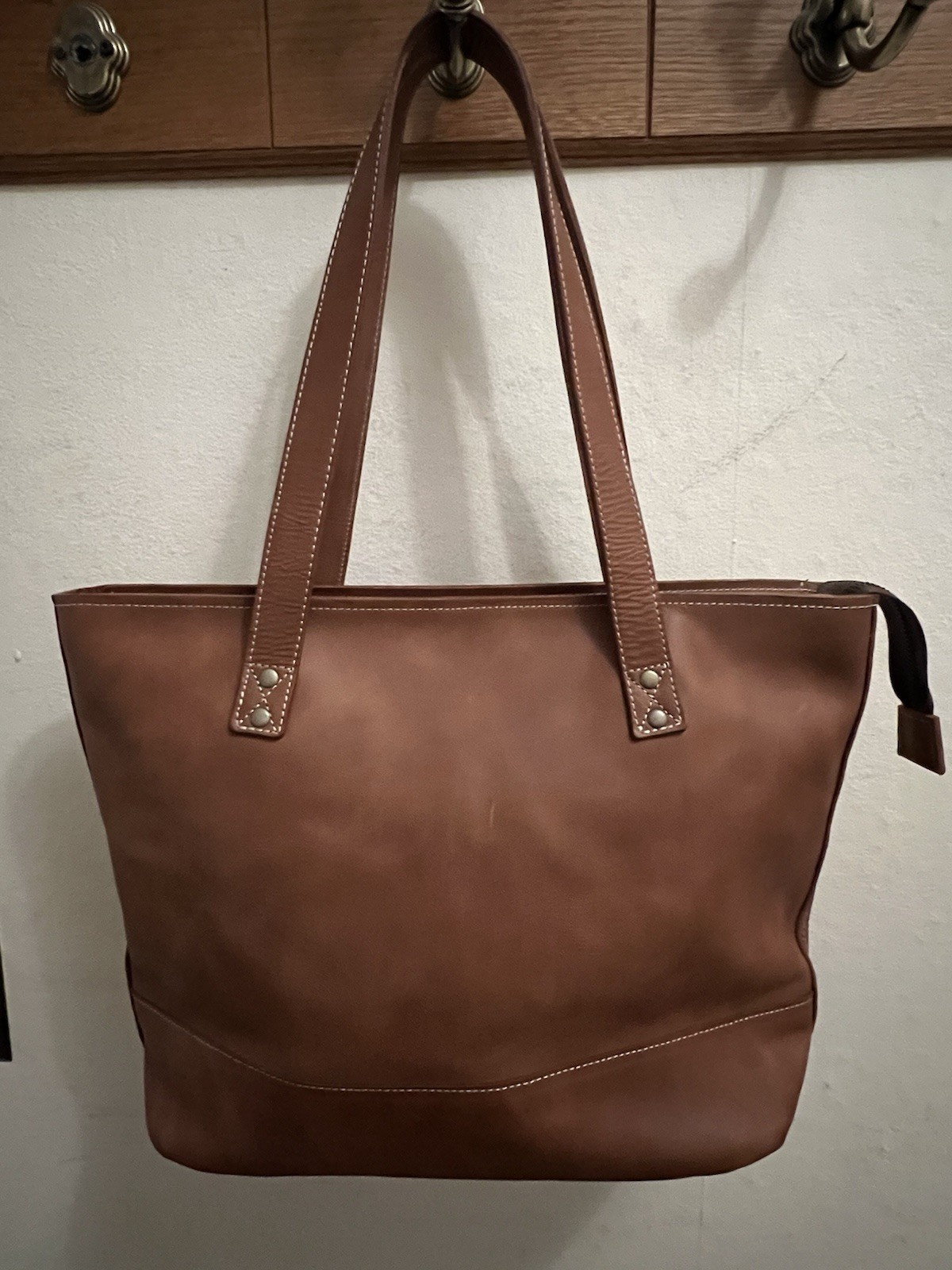 Leather Handbag Brown - Two Straps With Zipper Closure - Unb