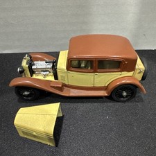 Alfa Romeo 6C 1750 Tan & Cream  1:43 Scale Die Cast Car 