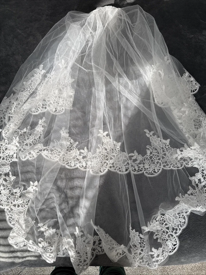 Velo de tul blanco nupcial 2 niveles, 32 pulgadas, clásico, nuevo Foto 3 de 4