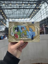 NYCC 2025 - Topps Chrome Disney Mint Box 2025...