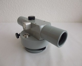 Nivellier Ni 2 Zeiss Jena defekt Geodät. Meßgerät alt Samlg. Henry 2136