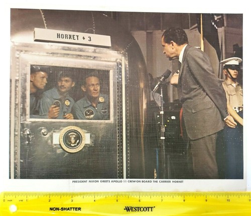 NIXON GREETS APOLLO 11 CREW Armstrong Buzz Aldrin Hornet Print NASA 1969 Vintage - Picture 2 of 4