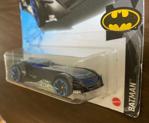 NEW Hot Wheels THE BATMAN 2020 Batmobile IN BLACK #2/5 or #56/250 (Card Damaged) - Bild 7 von 14