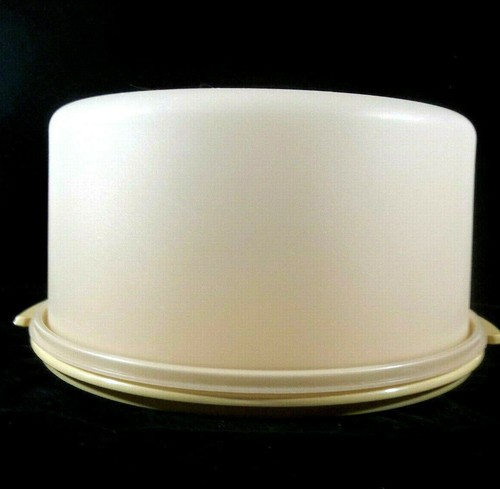 Vintage Tupperware Harvest Gold 12" Maxi Cake Taker and "Hershey Kiss" Funnel - Picture 4 of 12