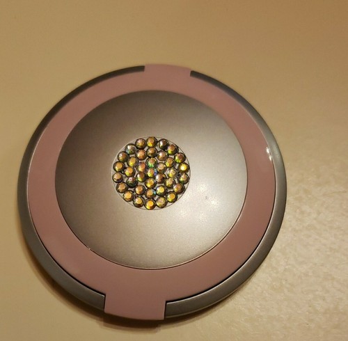 New In Original Box Avon "Reflections Of You" Compact Mirror - Picture 2 of 7