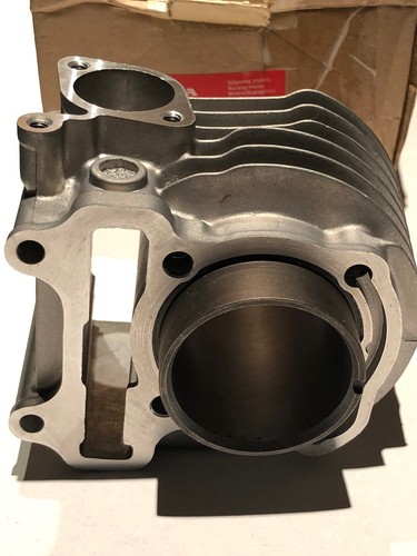11-17 VISION 110 SCOOPY ZOOMER New Genuine HONDA Cylinder Barrel 12100-KZL-930 - Picture 12 of 12