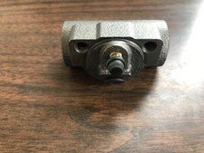 1 NEW CARQUEST WCA51081 Raybestos WC37048 DRUM BRAKE WHEEL CYLINDER