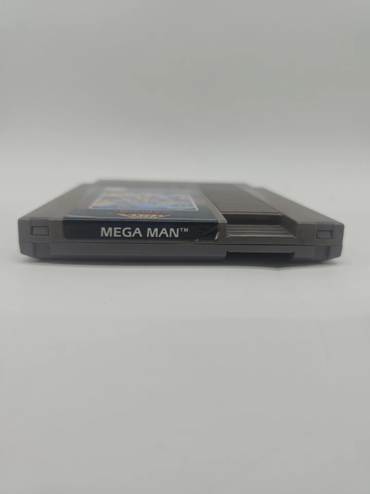 Mega Man (Nintendo Entertainment System, 1987) --NES Authentic Cartridge Tested! - Image 3 of 4