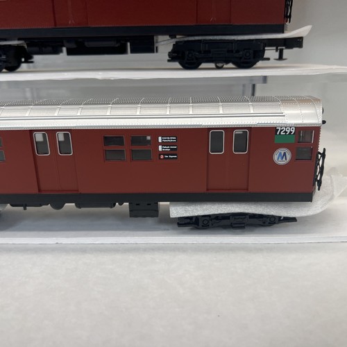 MTH RailKing 30-2198-3 MTA Redbird R-21 Non-Powered 2-Car Subway AddOn Set O New - Picture 3 of 24