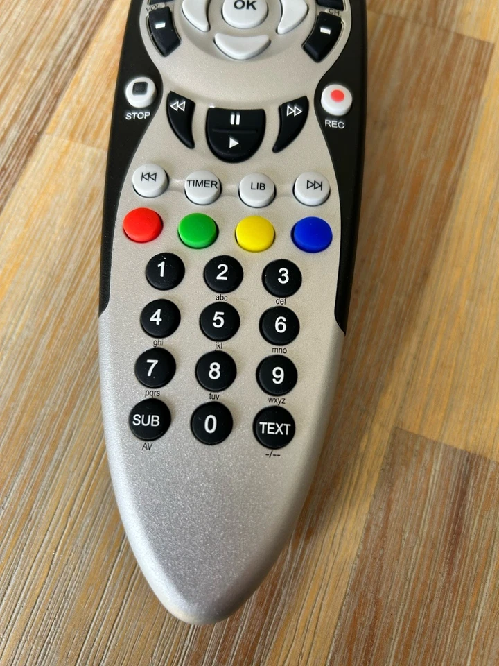 TVonics Brand New URC60220R00-09 Remote Control DTR FP2500 Z500 9RC32C-1095 - Image 4 of 4