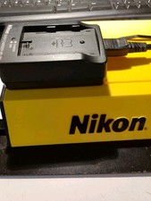 OEM NIKON MH-18A BATTERY CHARGER 2 Batteries W CABLE.