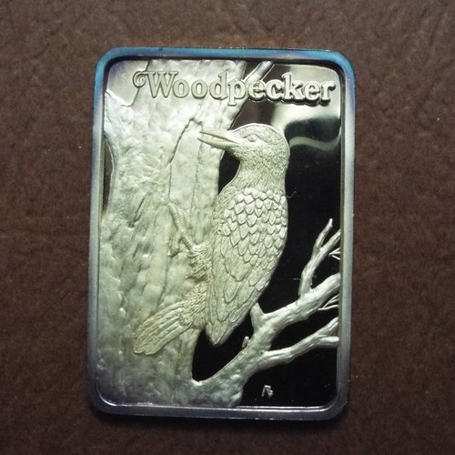 1976 BIRDS OF AMERICA - WOODPECKER 1 Oz Silver PROOF G/P Art Bar HAMILTON MINT - Picture 1 of 12