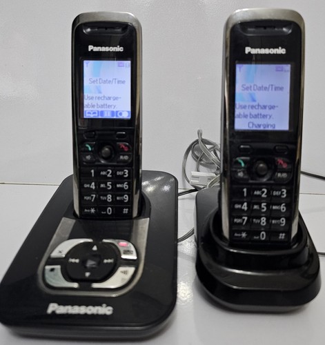 Téléphone sans fil double Panasonic KX-TG8421E avec répondeur et SMS texte - Photo 2/9