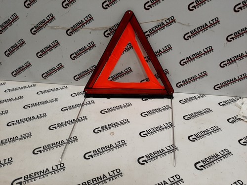 GENUINE VOLVO XC60 MK2 2017-2024 EMERGENCY SAFETY HAZARD WARNING TRIANGLE - Picture 3 of 6