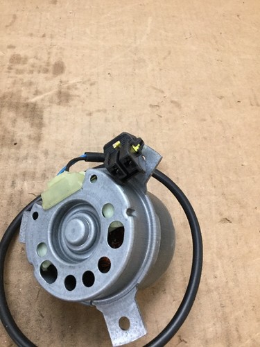New Bosch Engine Cooling Fan Motor 1X Bosch DC Motor 0130104003 3165142279923 - Picture 4 of 4