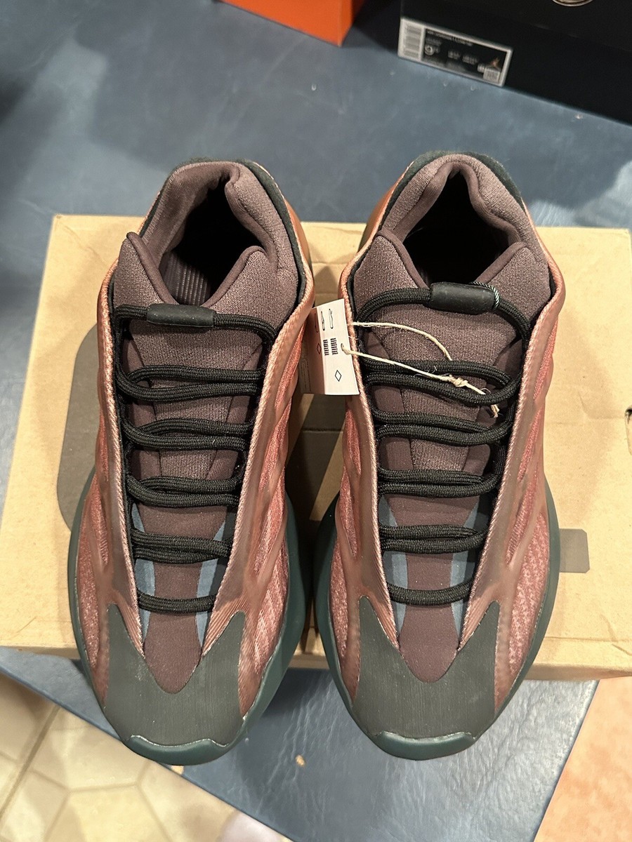 Size 7 - adidas Yeezy 700 V3 Copper Fade Brown Green GY4109 100