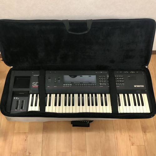 Ensoniq SD-1 synthesizer workstation With Soft Case - 第 2/10 張圖片