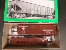 HO SCALE BOWSER PENNSYLVANIA ROUND ROOF X-31A 40' BOX CAR KIT