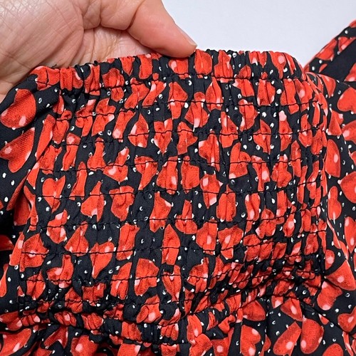 Disney Colleen Atwood Alice Vestito Tubino Spalla Fredda Taglia M Rosso Cuore Romantico - Foto 7 di 12