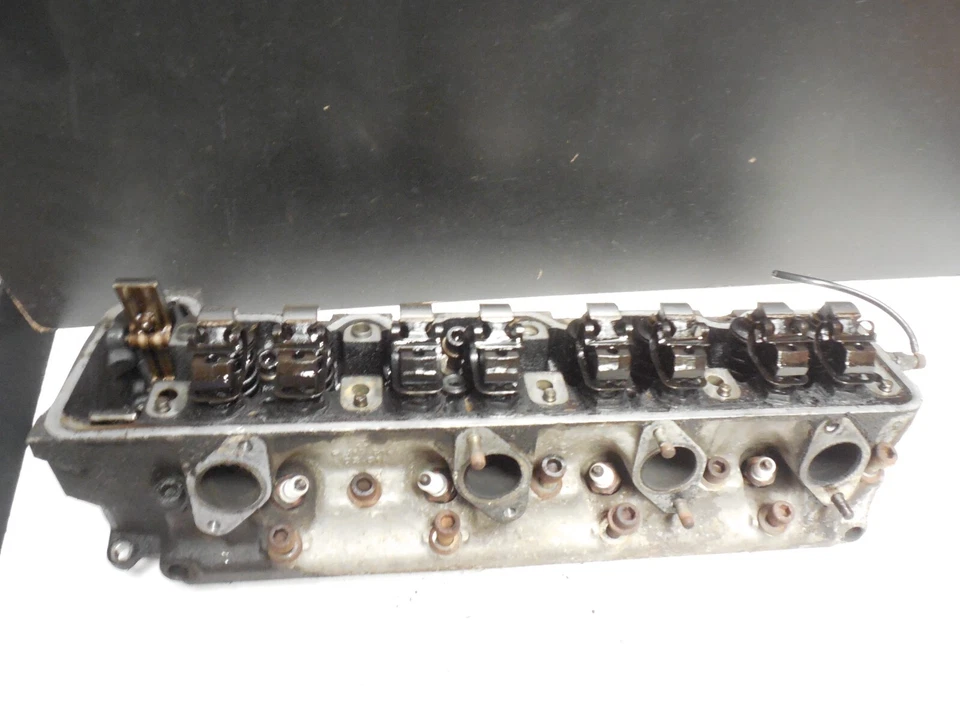 Culata izquierda r1170160201 72-80 mercedes-benz r107 450sl m117 280se Foto 2 de 4