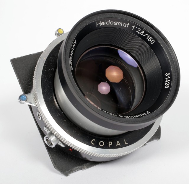 Rollei Heidosmat 150mm F2.8 high speed lens for 4X5 cameras in Copal #3 shutter Rollei Heidosmat 150mm F2.8 high speed lens for 4X5 cameras in Copal #3 shutter