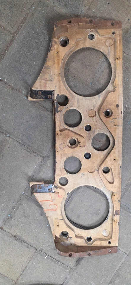 1950's Jaguar xk140 walnut veneer dash board - Image 2 of 2