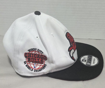 New Era 9FIFTY Chicago Bulls Snapback Hat - Upside Down Logo