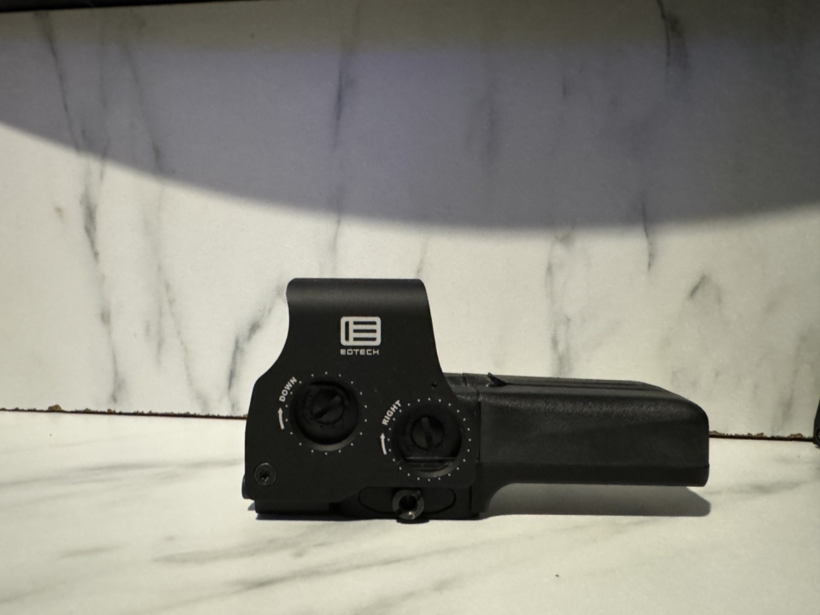 Eotech Holographic   558 Dot Sight