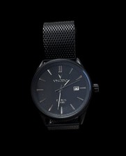 VINCERO COLLECTIVE The Kairos Mesh Watch Matte Black