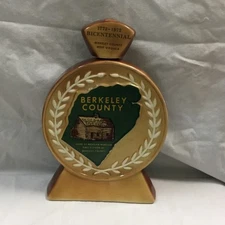 VTG 1972 Old Mr. Boston Berkeley County W.V. Bicentennial Whiskey Decant Royal