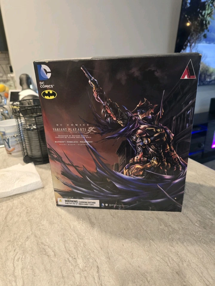 Figura de acción Batman Timeless Wild West Square Enix variante Play Arts Kai Foto 4 de 4