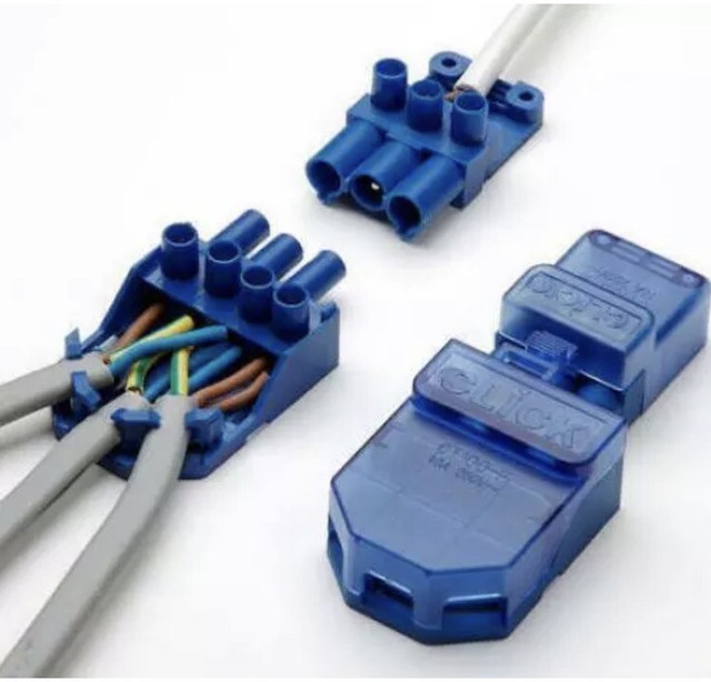 CT101C Click 3 Pin 20 Amp 240v Pull Apart Flow Connector Lighting