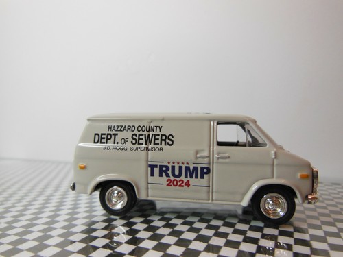 DUKES OF HAZZARD BOSS HOGG'S SEWER VAN and DONALD TRUMP 2024 / 1/64 see details - Picture 3 of 12