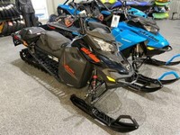 2015 Ski-Doo Summit SP Rotax 800R E-TEC Electric Start Black