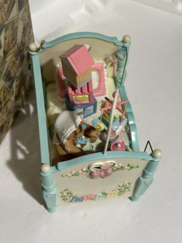 RARO DE COLECCIÓN NOS Enesco Pequeño Mundo de la Música Brahms Oso de Cuna En Cuna Caja de Música - Imagen 10 de 17