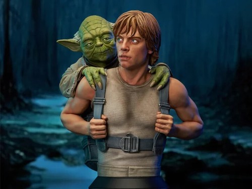 Star Wars: The Empire Strikes Back Luke Skywalker with Yoda 1:6 Scale Mini-Bust - Picture 4 of 14